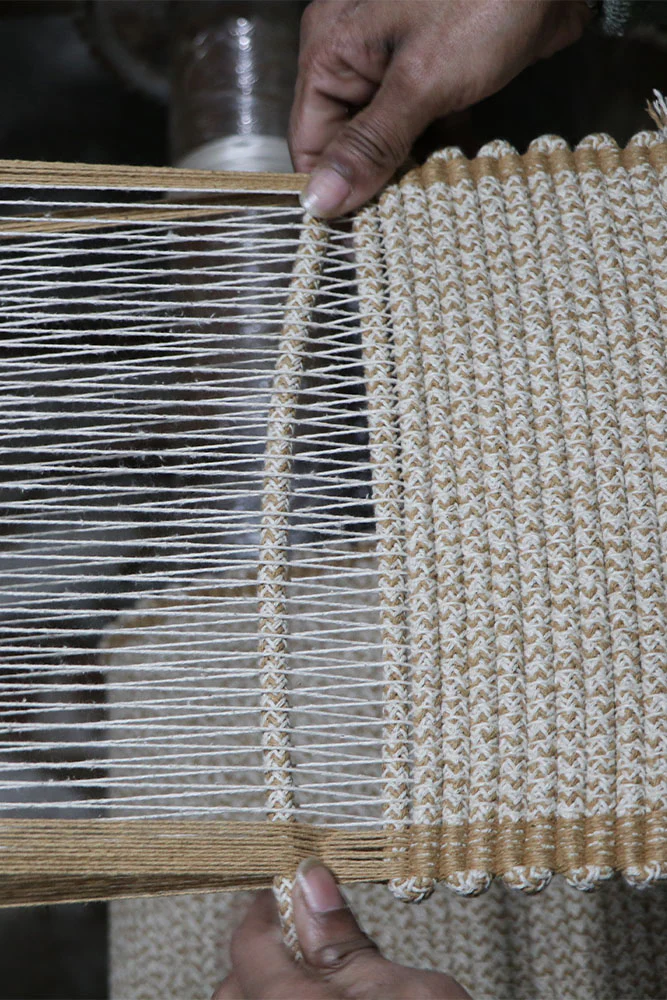 HANDLOOM BASKET VERTICAL NATURAL - Image 6