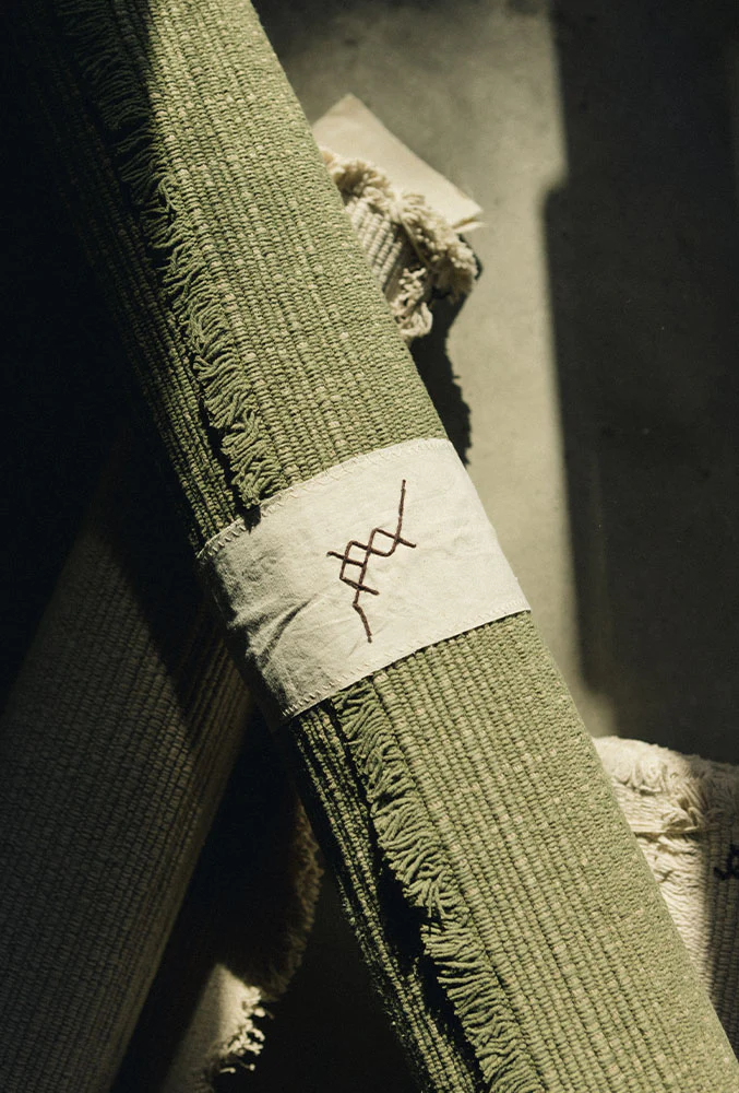 HANDLOOM RUG  KAKI - Image 5