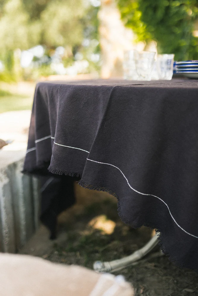 HANDLOOM TABLECLOTH CAFÉ - Image 4