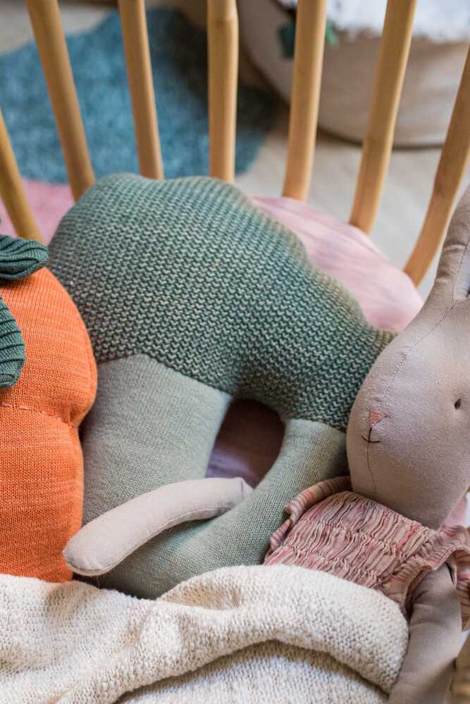 KNITTED CUSHION BRUCY THE BROCCOLI - Image 4