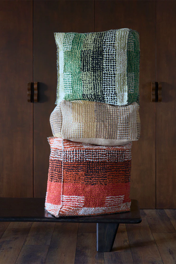 REVERSIBLE CITY POUF OCHRE - Image 3