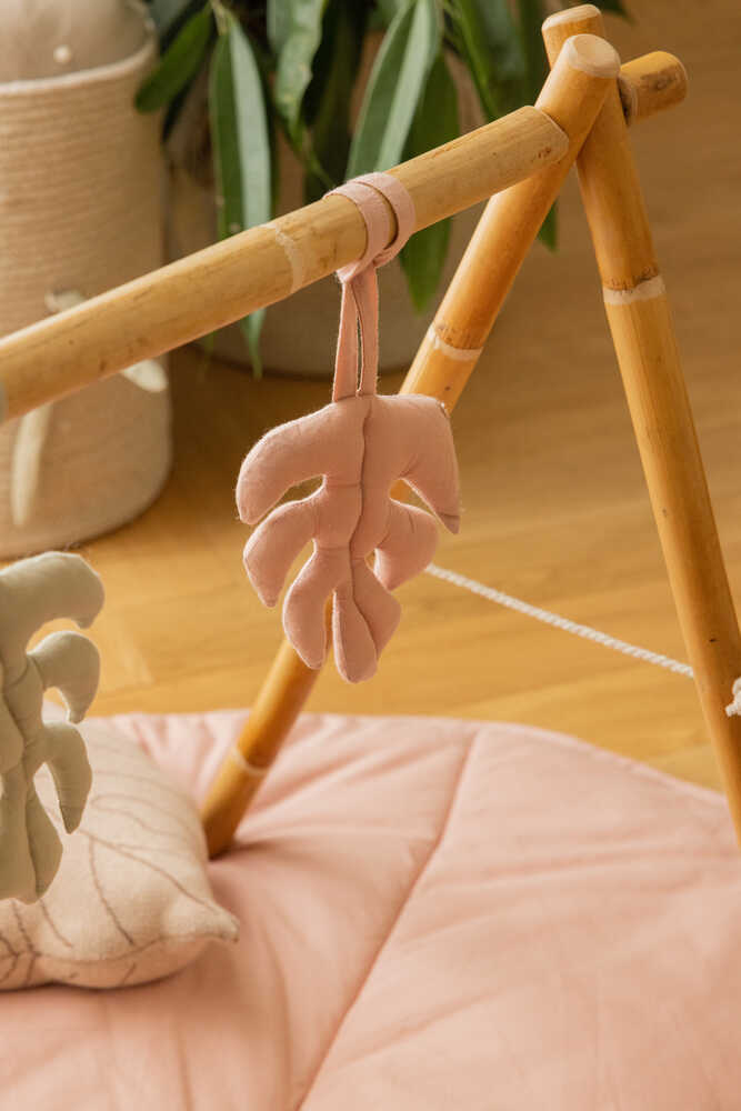 SET OF 3 RATTLE TOY SENSORIAL HANGERS MONSTERA - Image 4