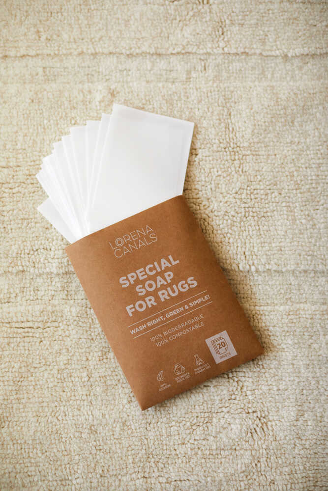 SOAP STRIPS FOR WASHABLE RUGS