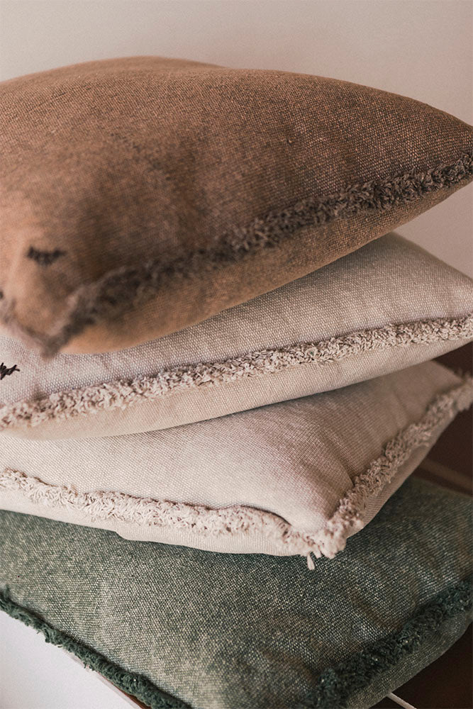 STONEWASHED RECTANGULAR CUSHION NEW GREY - Image 6