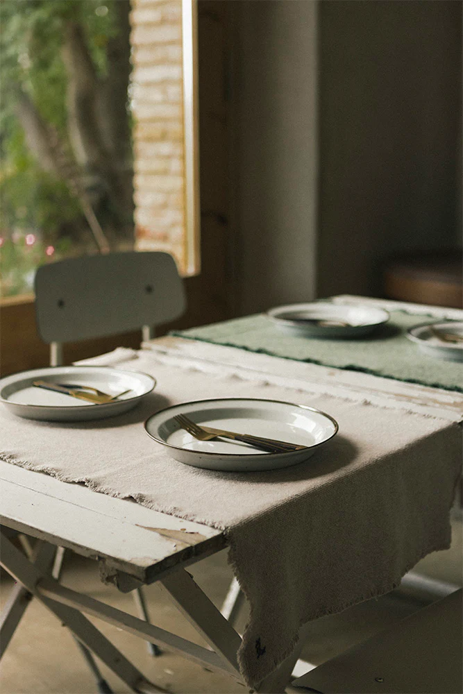 STONEWASHED TABLE RUNNER NEW GREY - Image 2